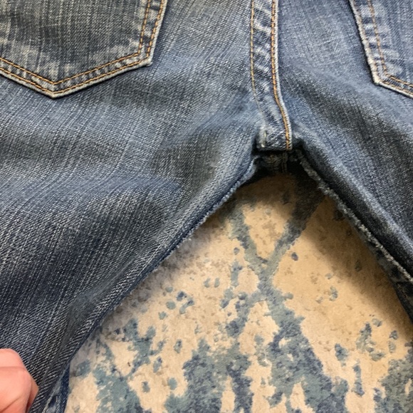 Bebe Kayla Slim Zip Embellished Jean Capri / Cropped Jean - Picture 11 of 11